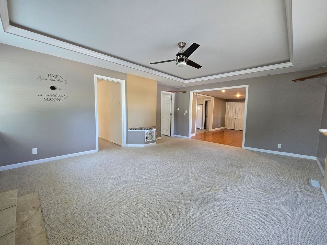 19010 Commercial St - Photo 5 of 16