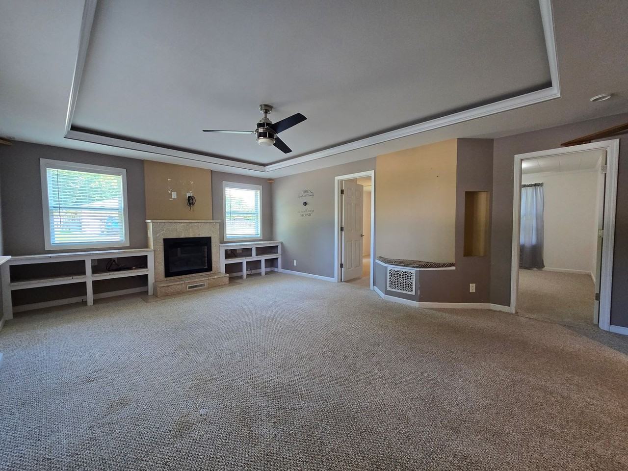 19010 Commercial St - Photo 6 of 16
