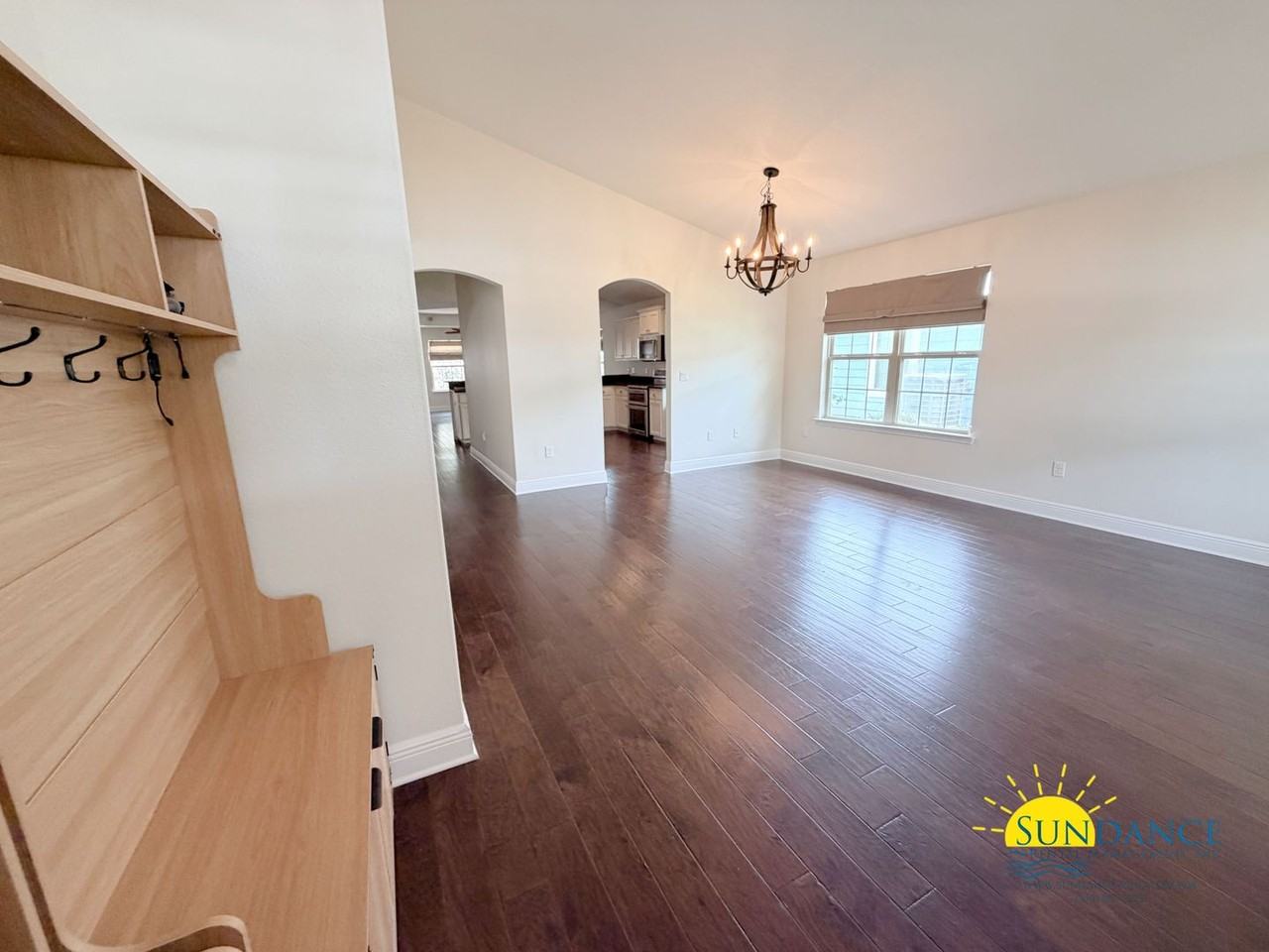 30 Golden Eagle Ct - Photo 4 of 37