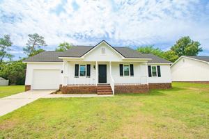featured image of 621 Winthrop Ct