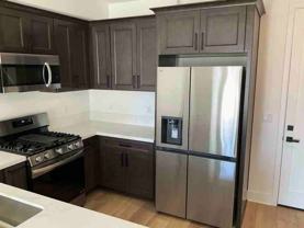 402 W Grand Ave - Photo 1 of 1