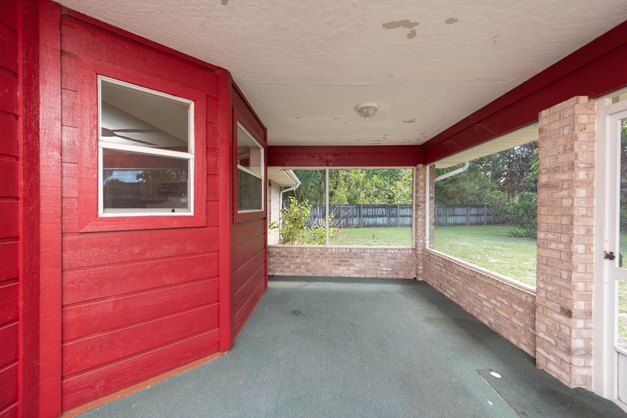 1236 Buffing Cir Se - Photo 2 of 38