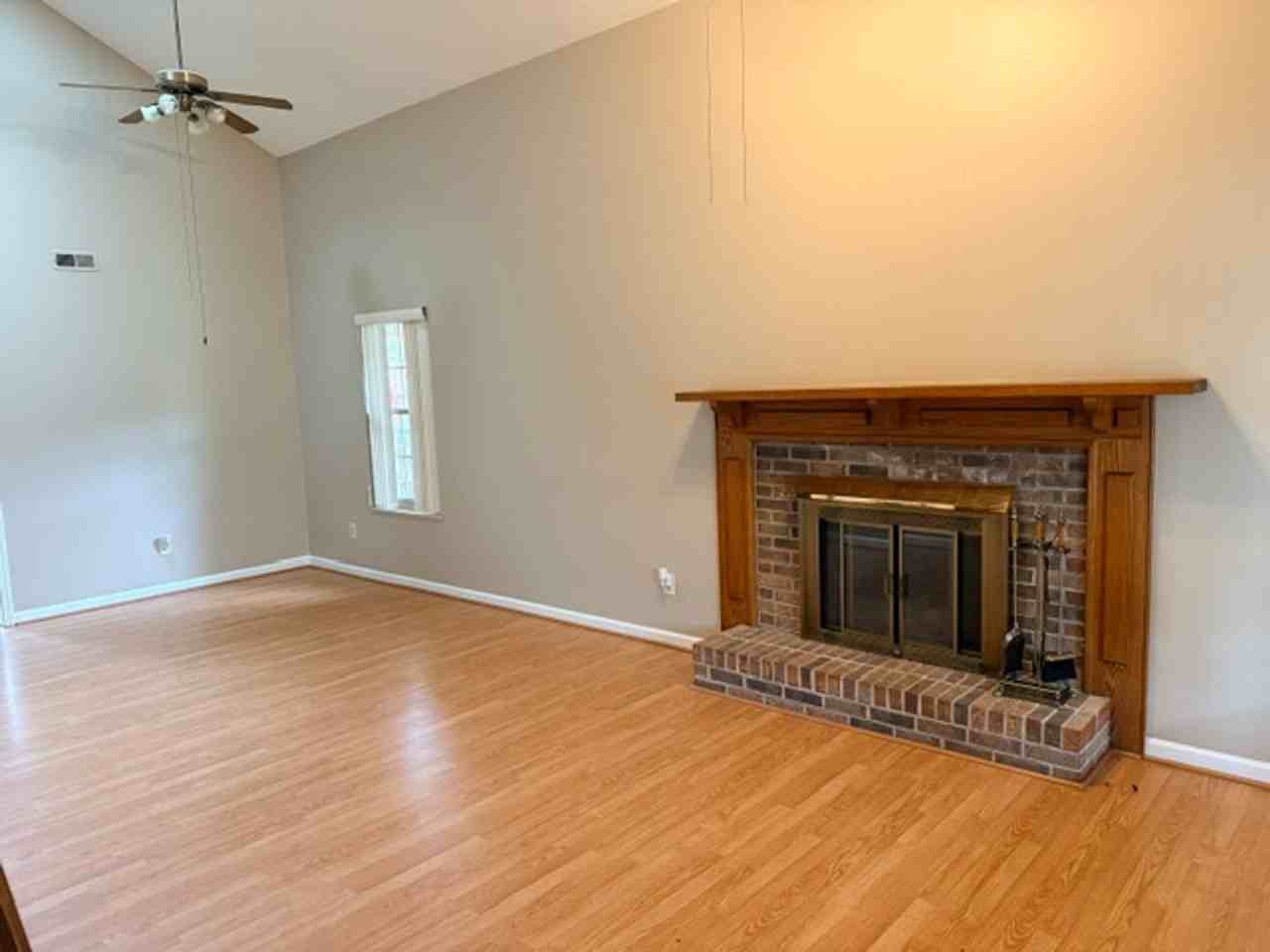 1144 N Rachaels Cir - Photo 2 of 23