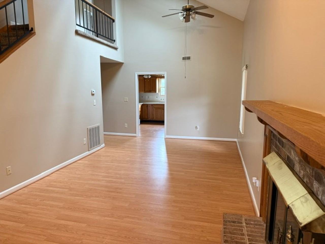 1144 N Rachaels Cir - Photo 3 of 23