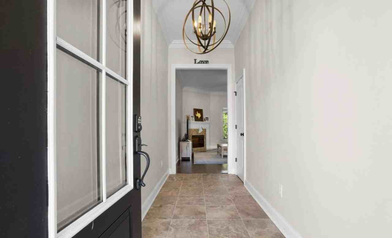 11656 Brookstone Dr - Photo 5 of 35
