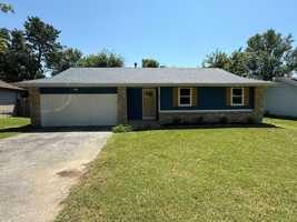 featured image of 5842 Buttercup St