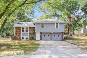 featured image of 11032 N Harrison St