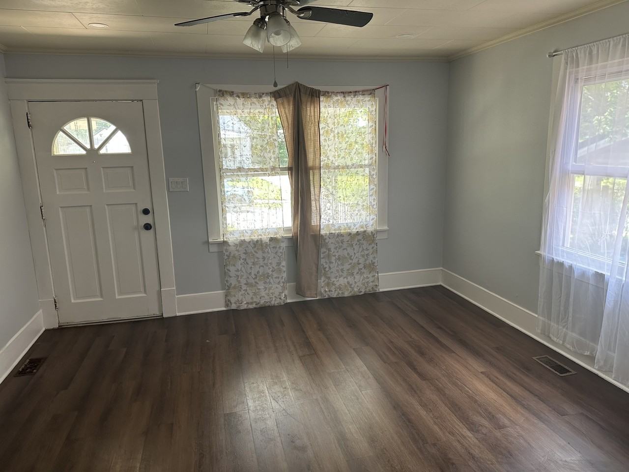 206 N Martin Luther King Jr Ave #1 - Photo 4 of 9