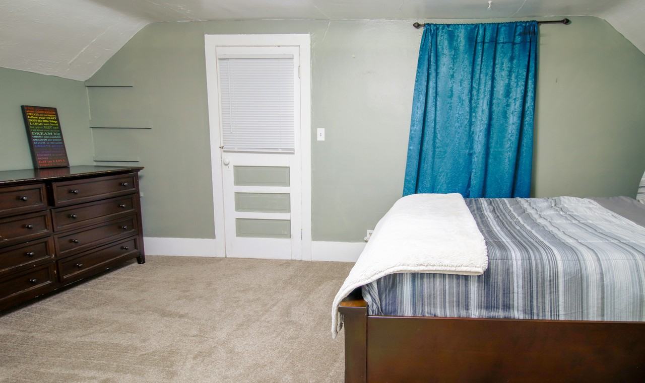 611 Sherry St - Photo 6 of 9