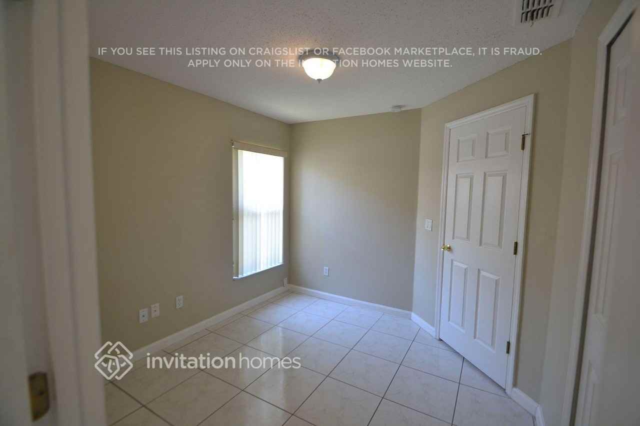 2330 Lily Pad Ln - Photo 6 of 11