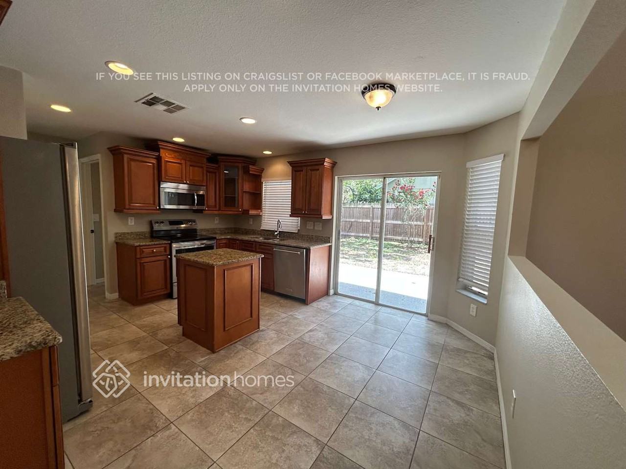 2404 Needham Dr - Photo 7 of 18