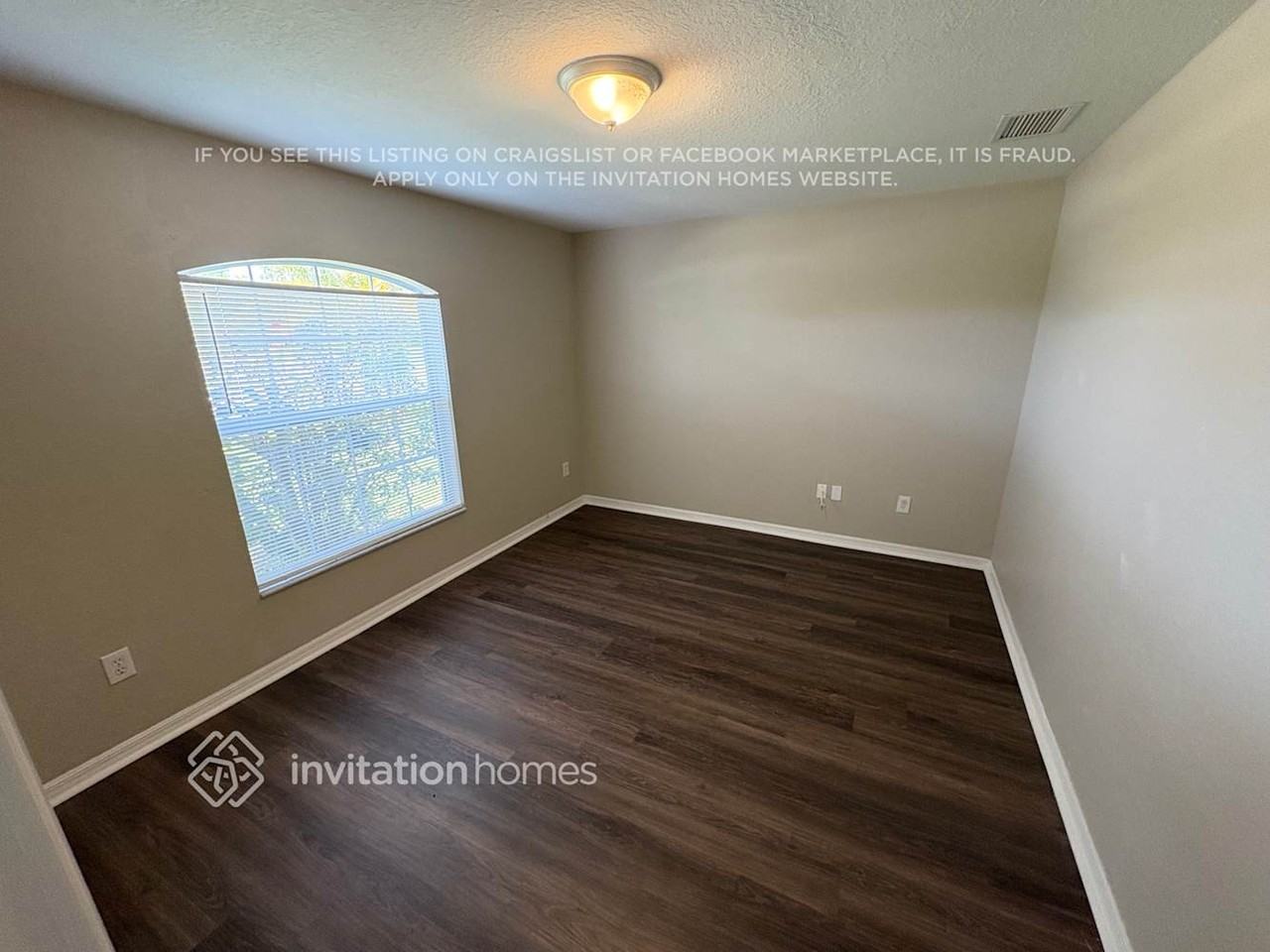 25026 Palisade Rd - Photo 7 of 12