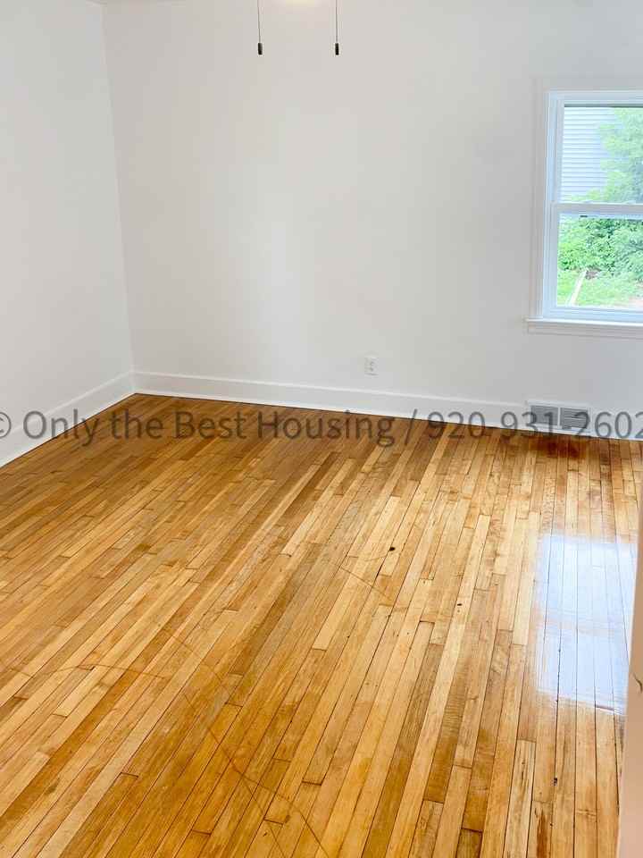1307 W Bent Ave #1 - Photo 5 of 11