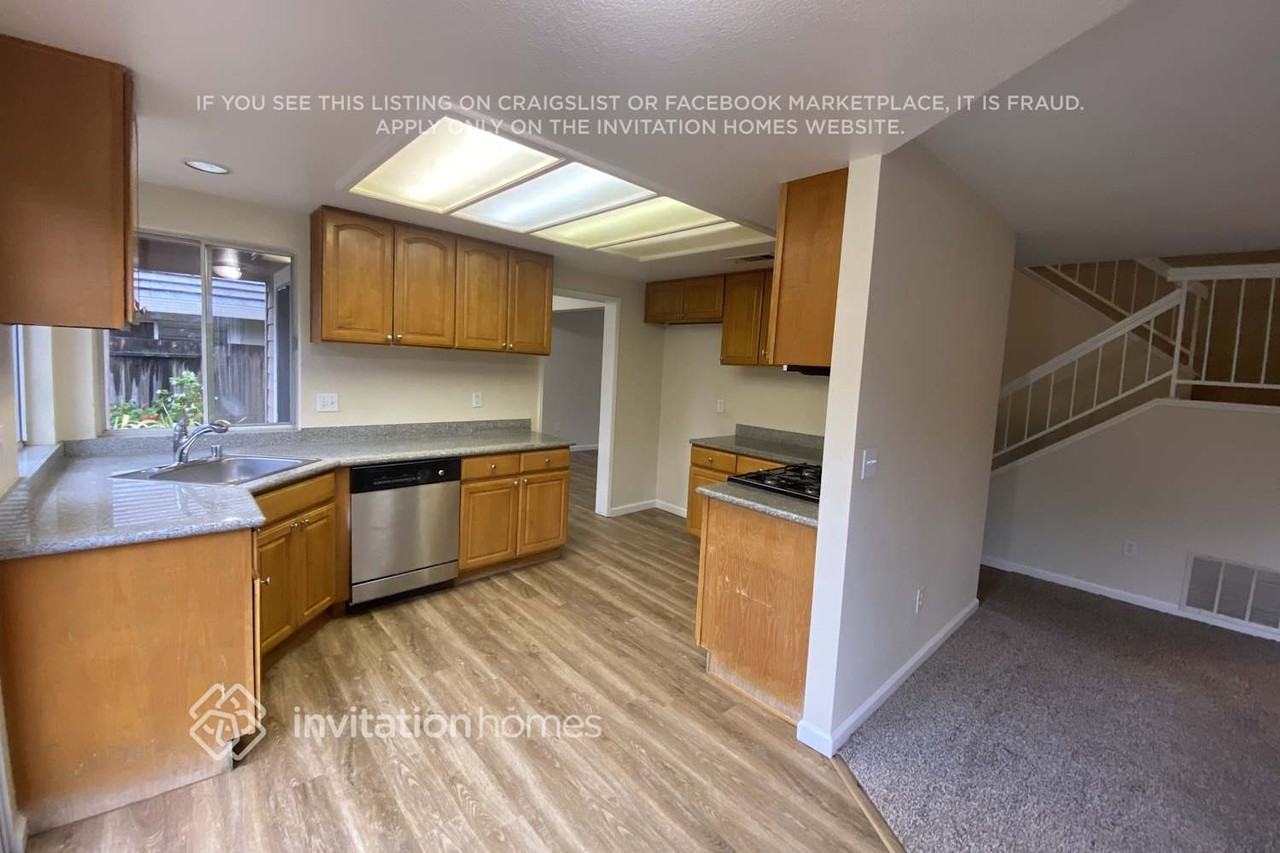 152 Drake Ct - Photo 5 of 16