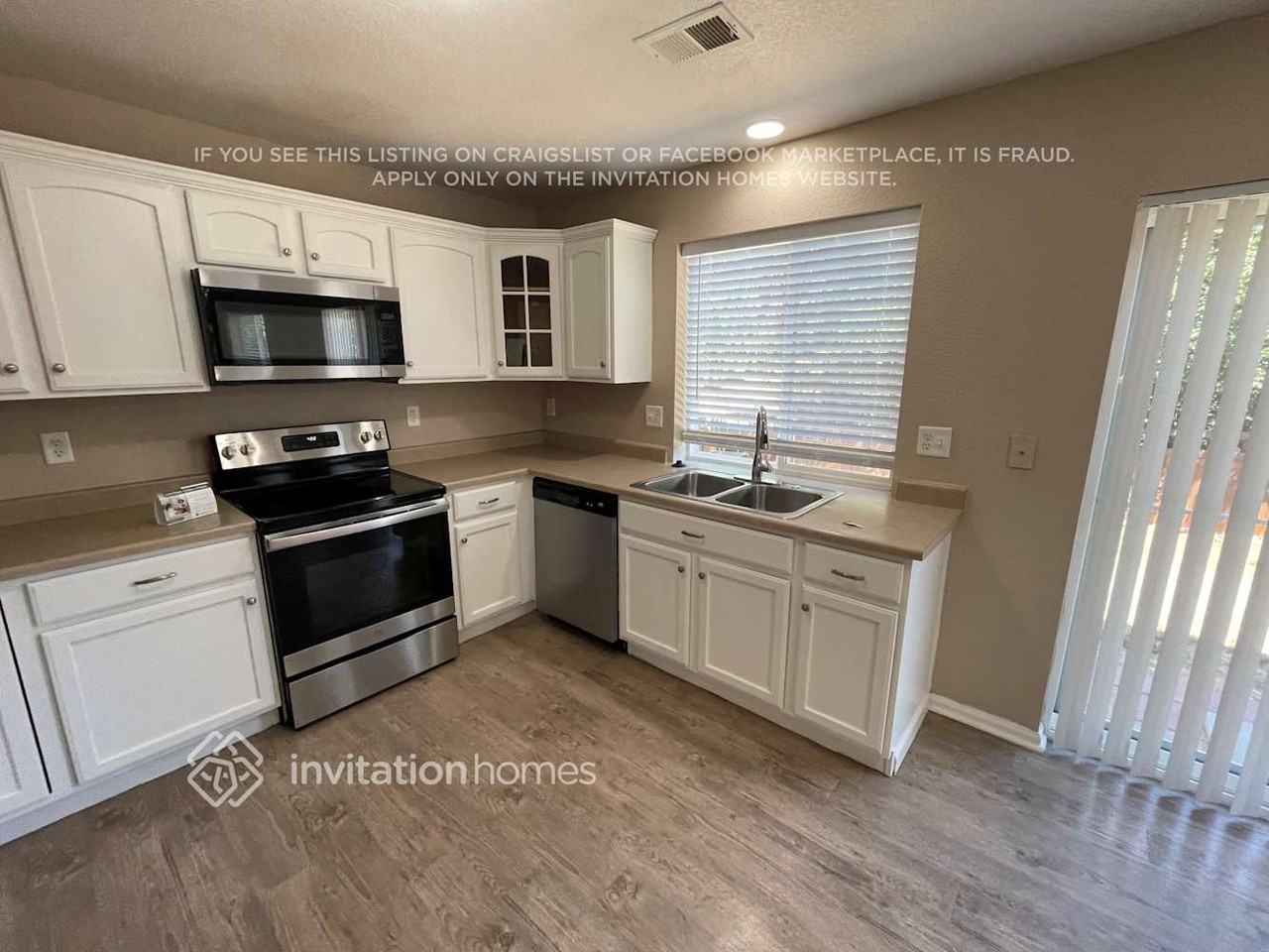 2302 Quartz St - Photo 6 of 21