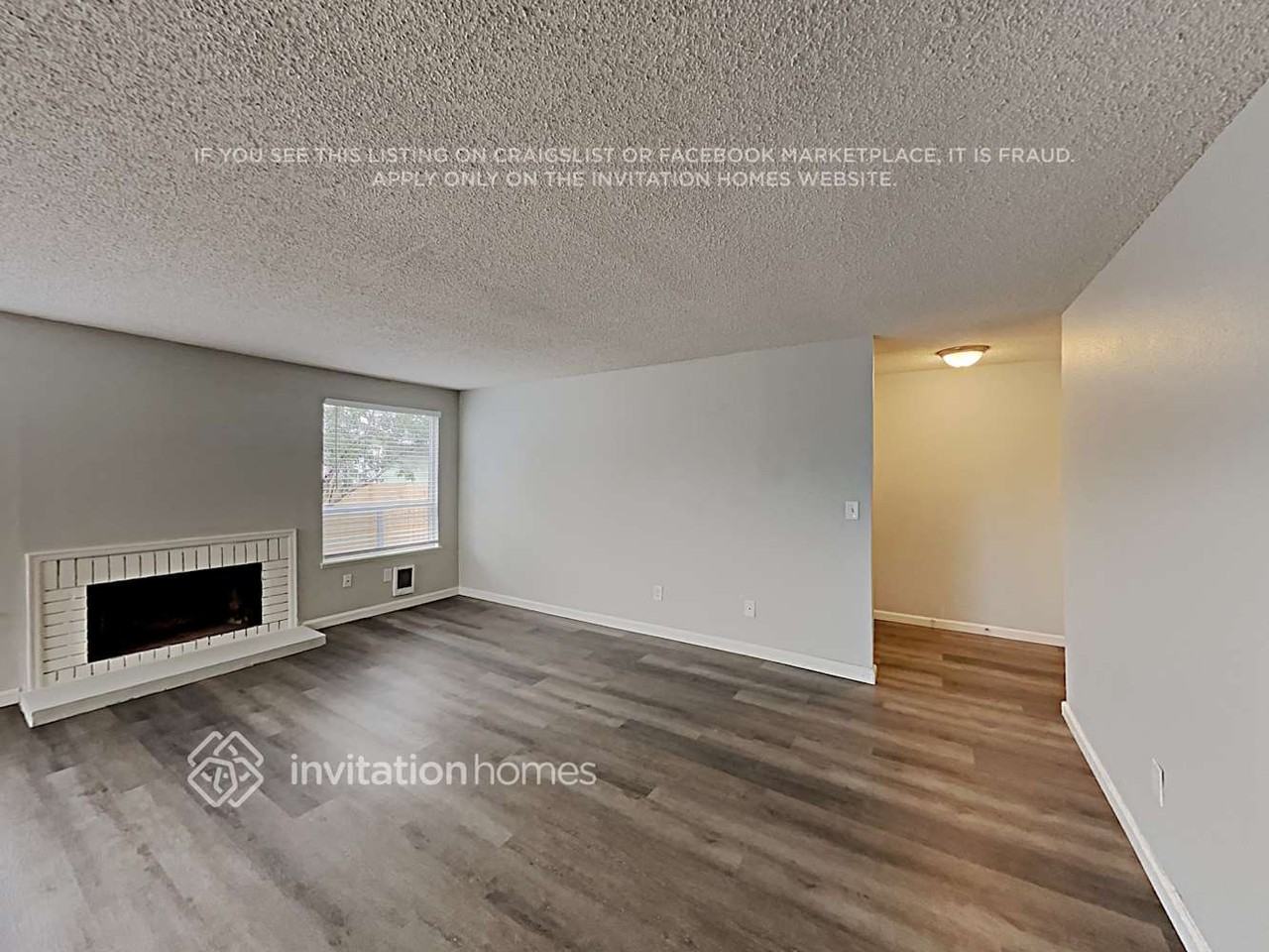 12428 42nd Ave Ne - Photo 3 of 19