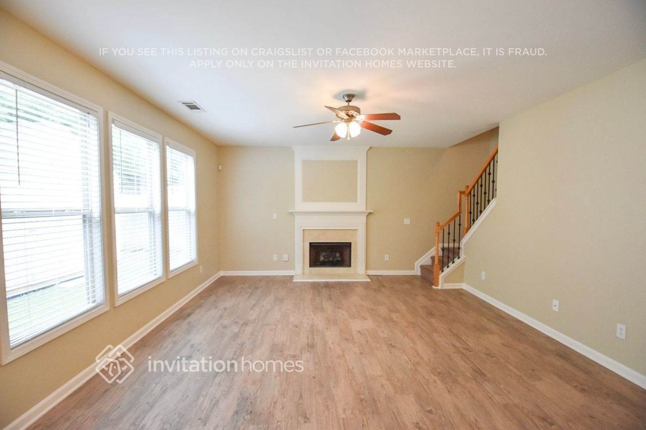 1681 Stoney Chase Dr - Photo 2 of 9
