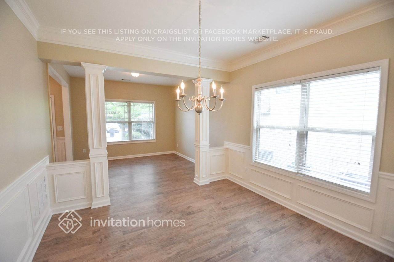 1681 Stoney Chase Dr - Photo 3 of 9