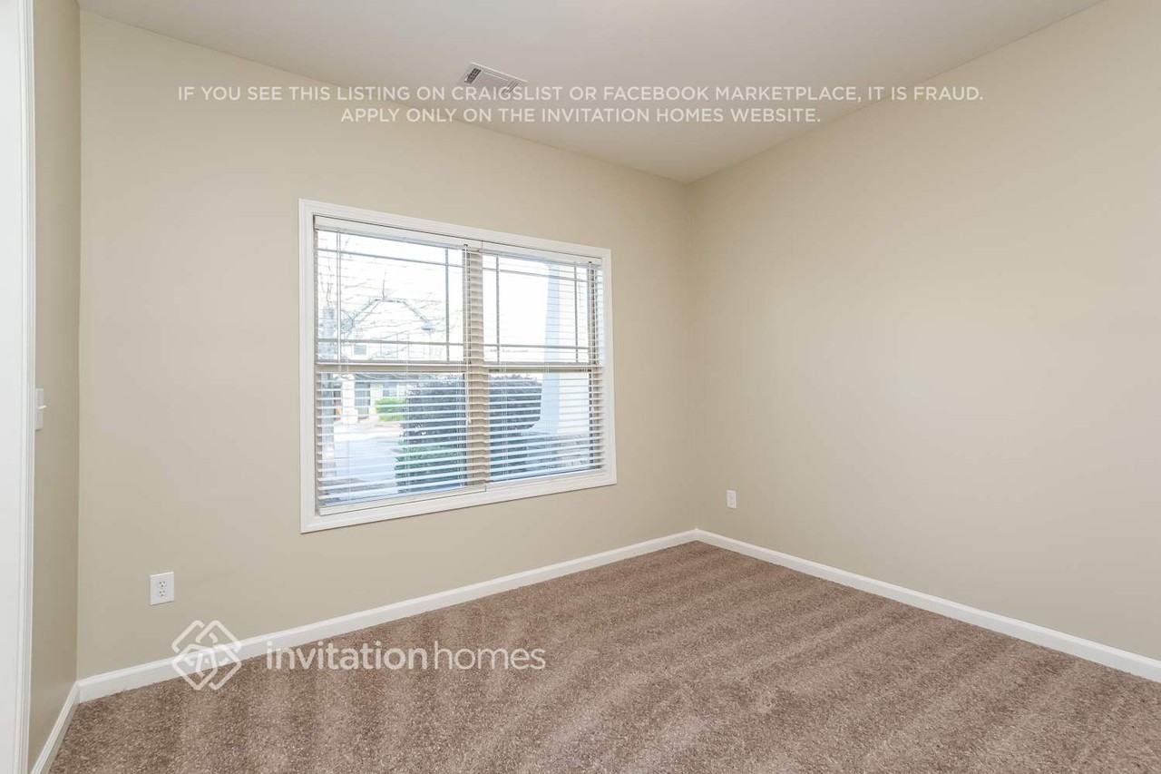 1681 Stoney Chase Dr - Photo 5 of 9