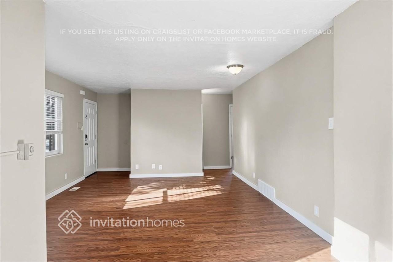 9240 Wigham St - Photo 5 of 18