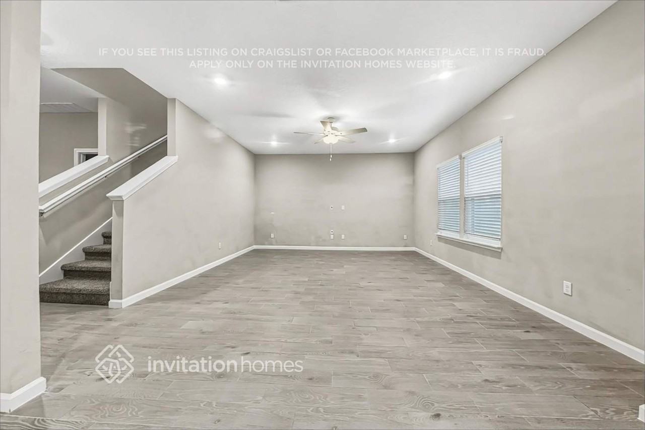 2463 Laylas Way - Photo 6 of 19