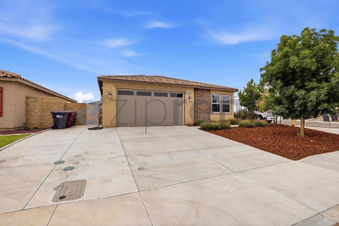 29025 Aubrey Cir - Photo 2 of 35