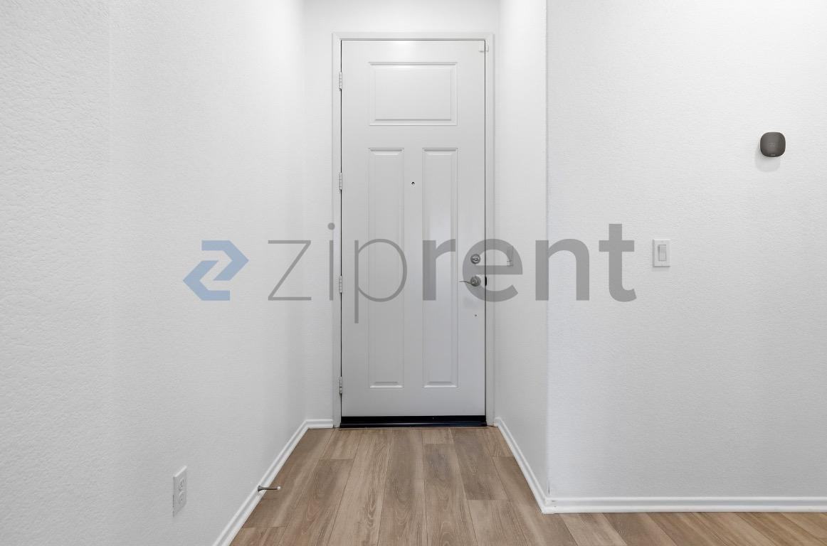 29025 Aubrey Cir - Photo 6 of 35