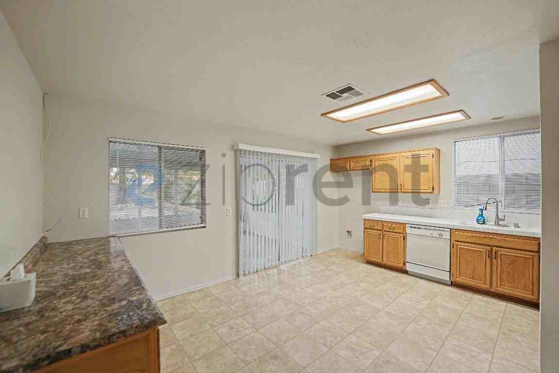 43516 32nd St E - Photo 7 of 24