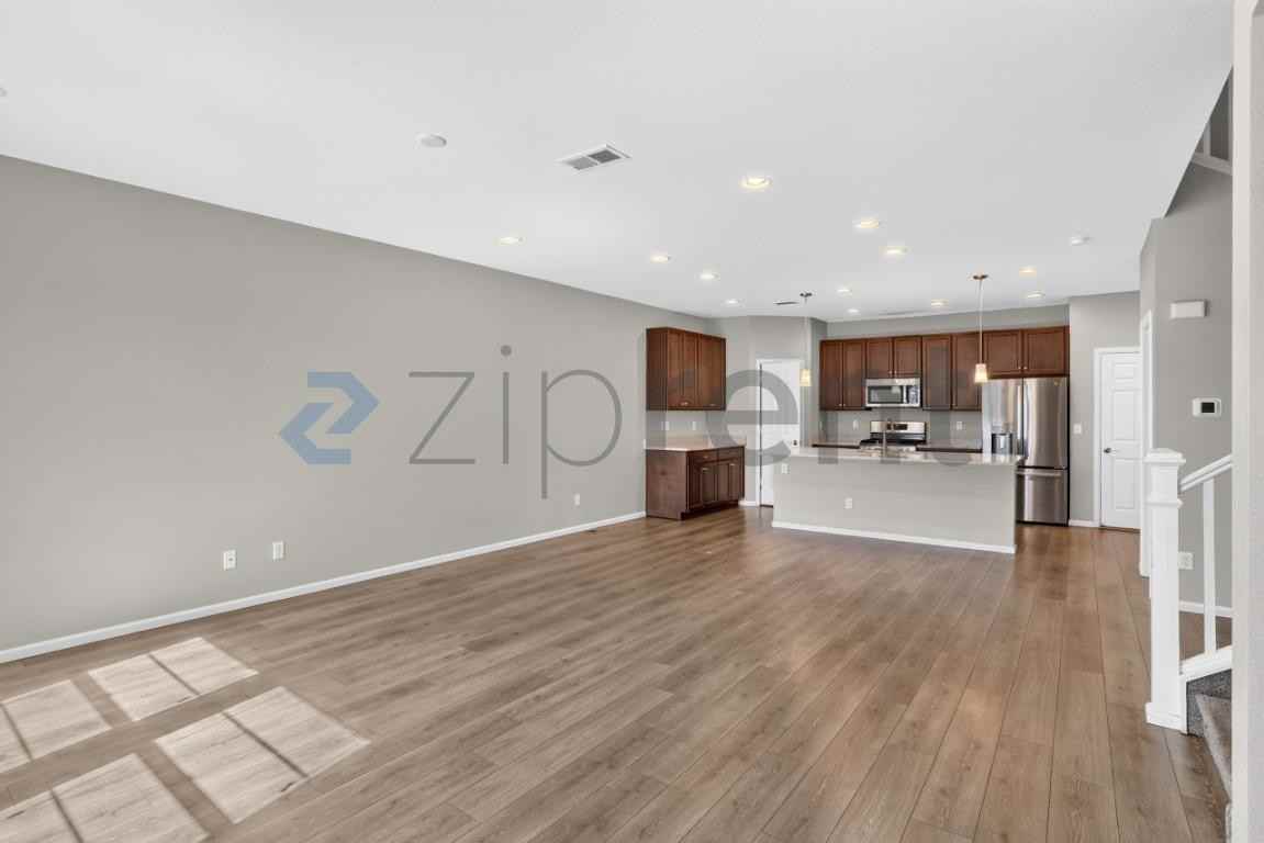 19029 E 64th Pl - Photo 5 of 32