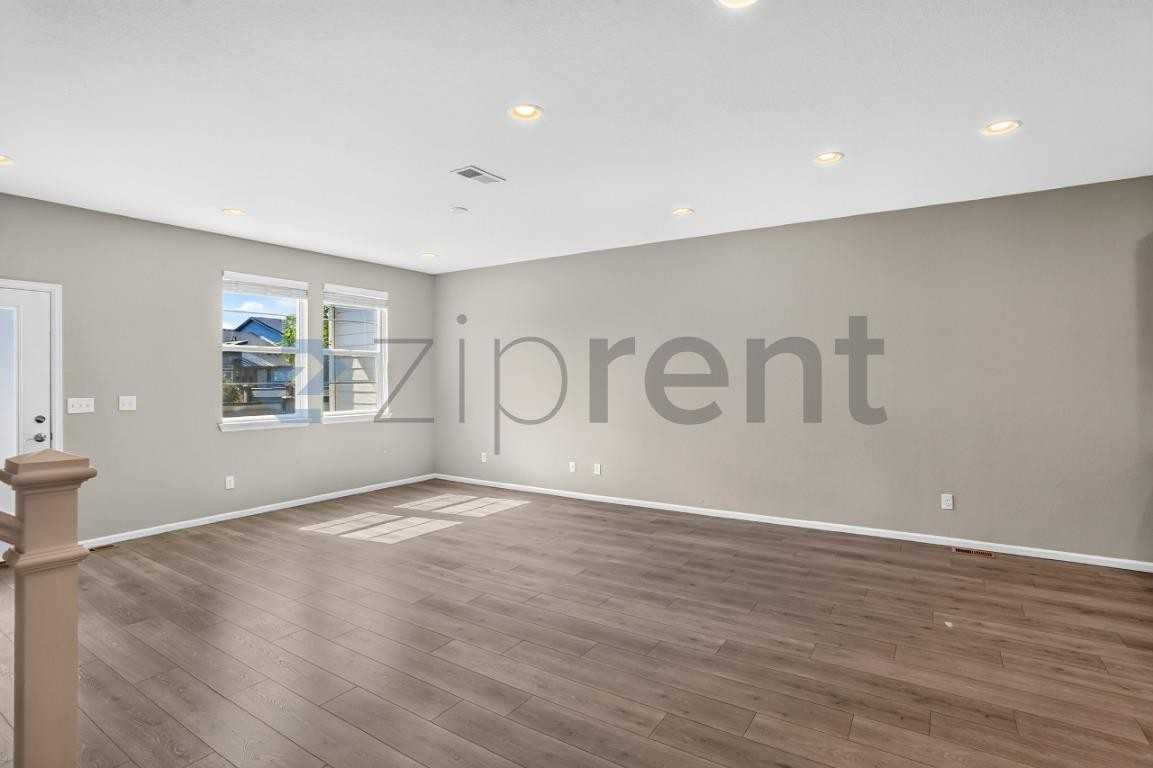19029 E 64th Pl - Photo 7 of 32