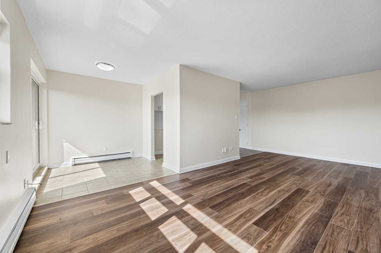 444 Connaught St - Photo 6 of 15