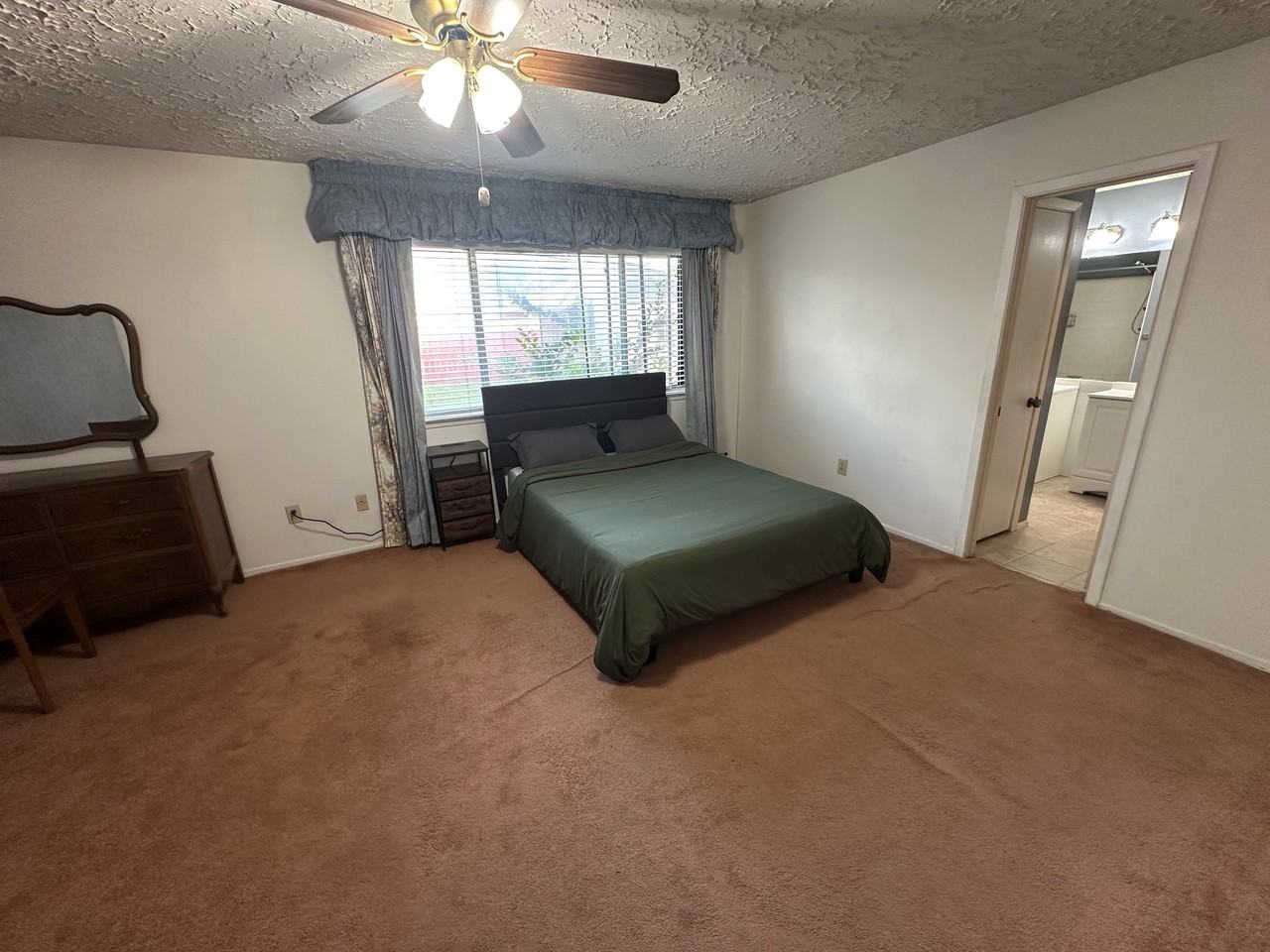 16527 Quail Briar Drive - Photo 2 of 10