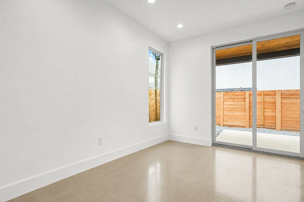 2919 E 13th St #2 - Photo 7 of 18
