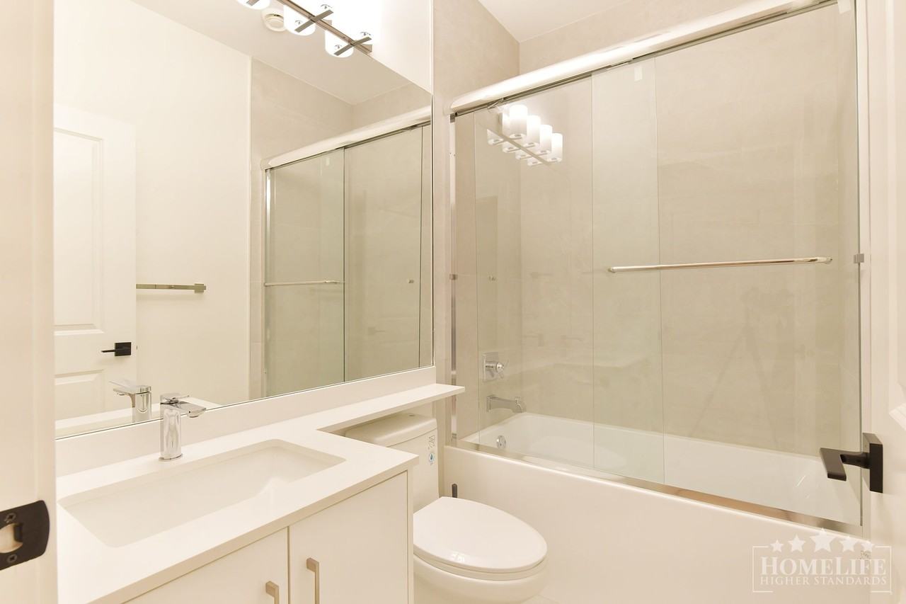 16678 16 Ave - Photo 7 of 15