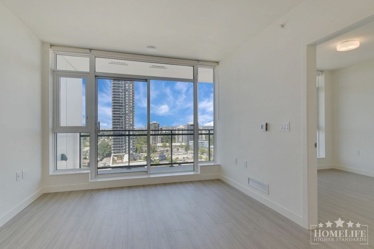 13675 107A Ave - Photo 4 of 31