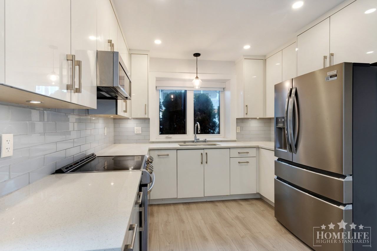 6627 Inverness St - Photo 6 of 22
