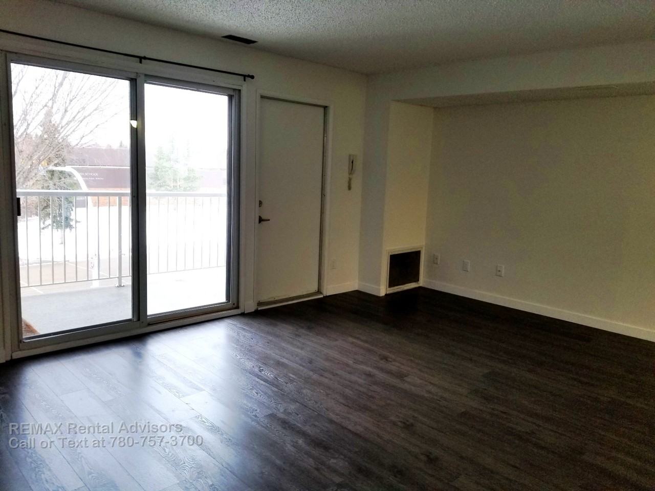 1396 Knottwood Road East Nw - Photo 4 of 11