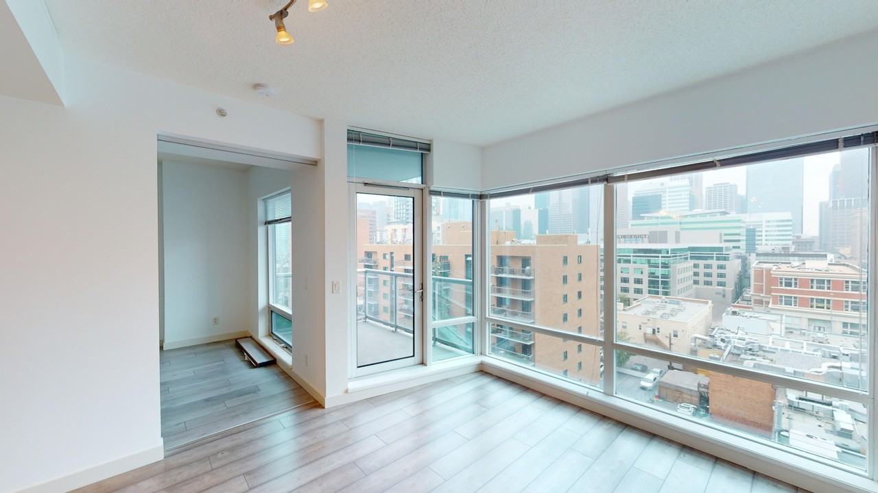 215 Union Square - Photo 4 of 18
