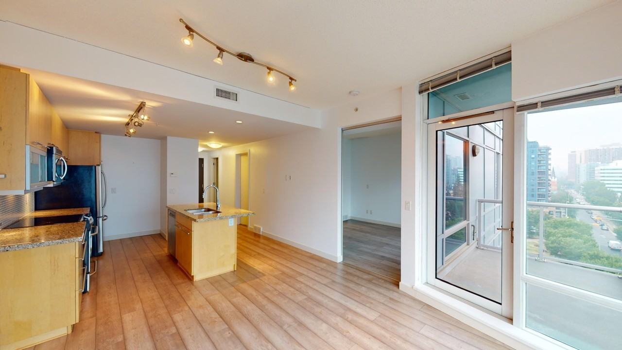 215 Union Square - Photo 6 of 18