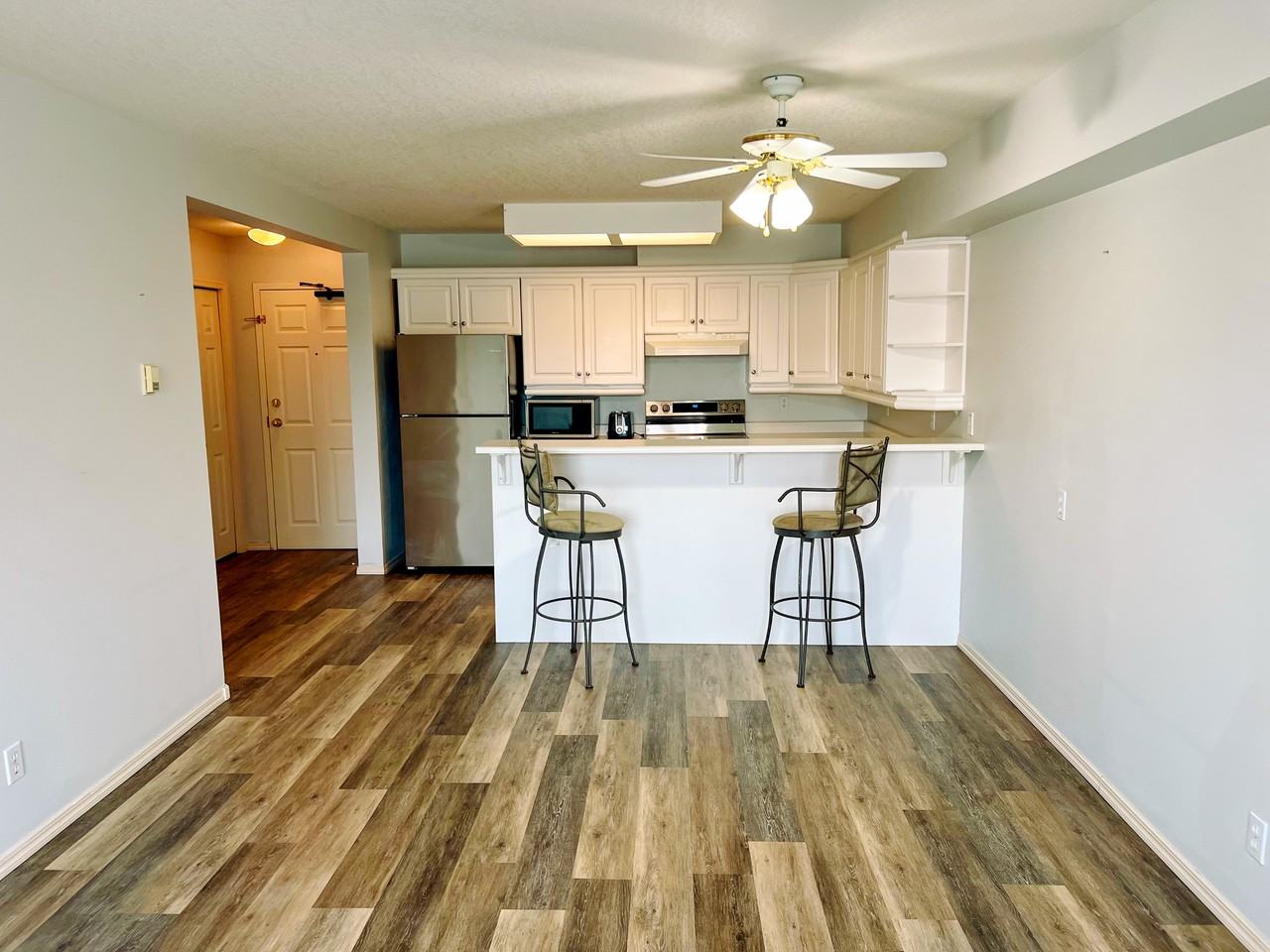 620 Columbia On The Park - Photo 4 of 22