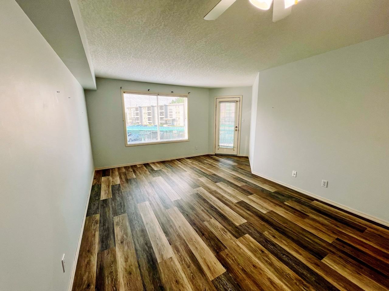 620 Columbia On The Park - Photo 5 of 22