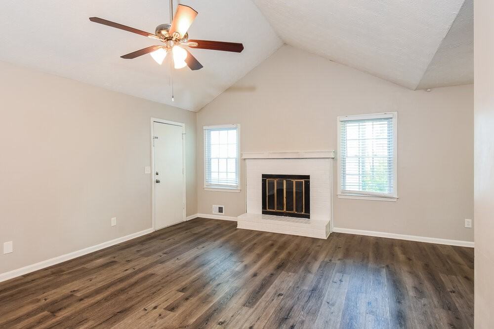 1471 Daniel Ln - Photo 7 of 17