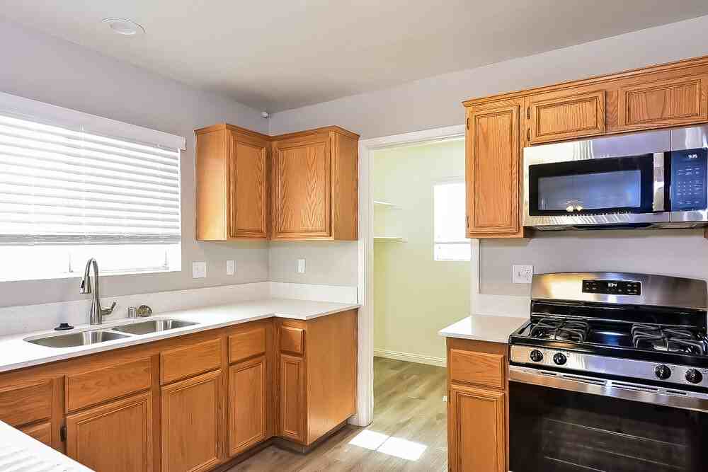 8100 Pursuit Ct - Photo 6 of 16