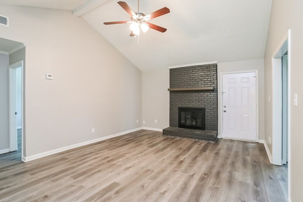 4040 Coopersdale Rd - Photo 4 of 19