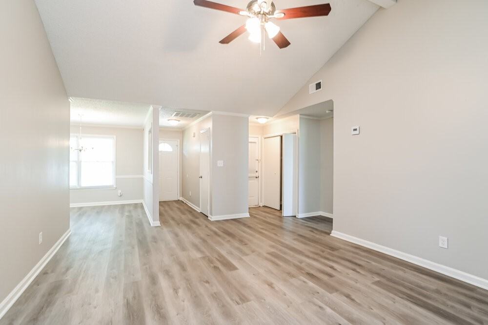 4040 Coopersdale Rd - Photo 5 of 19