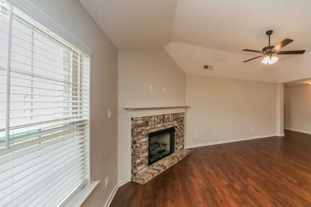 1089 Carib Loop W - Photo 4 of 19