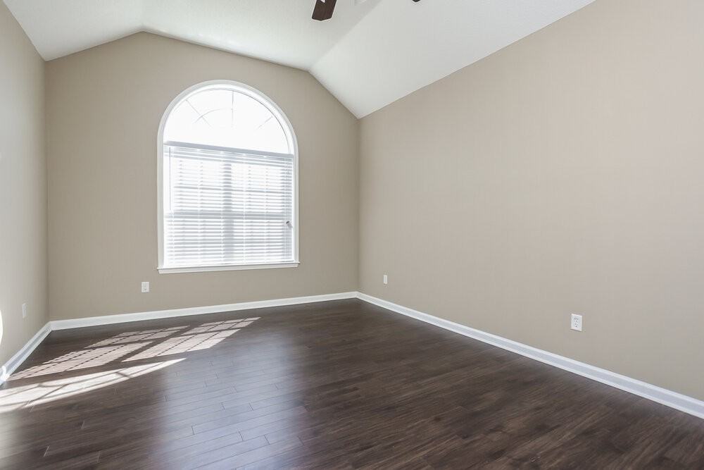 10183 Tall Hickory Dr - Photo 6 of 16