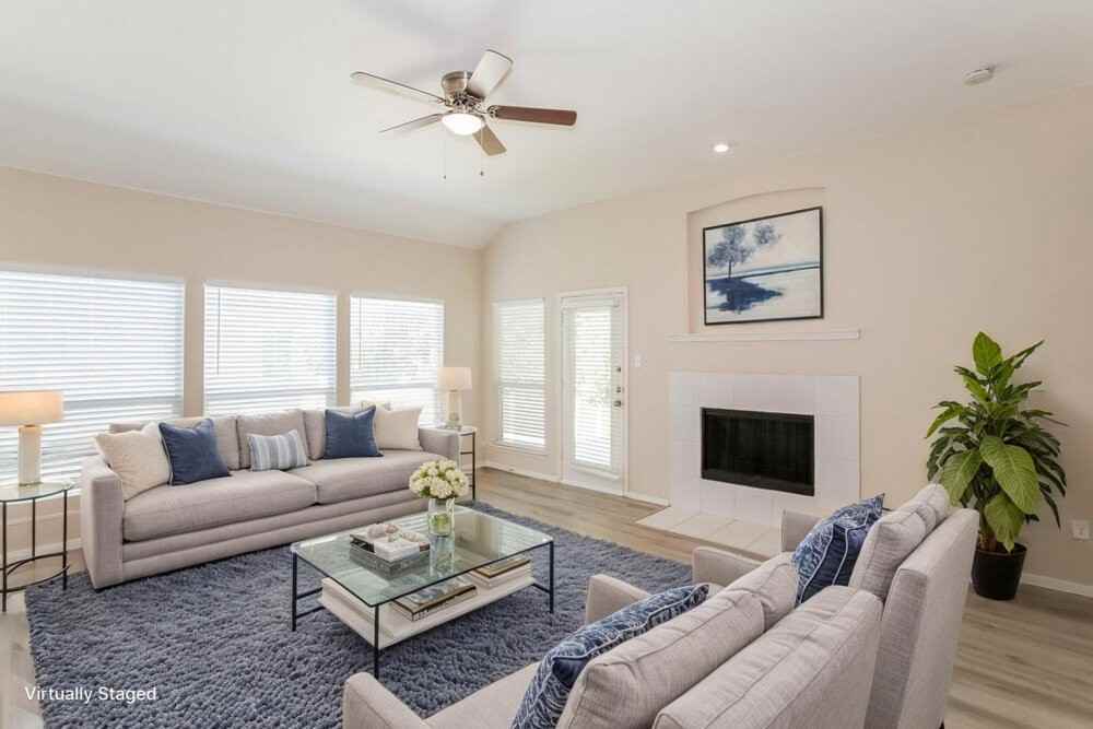 240 Creekview Dr - Photo 4 of 19