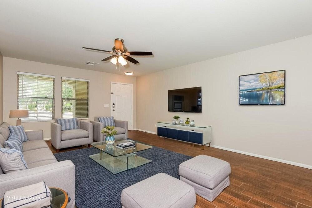 1084 S Olympic Dr - Photo 4 of 19