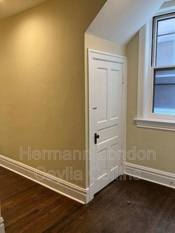 4500 S Grand Blvd #1F - Photo 2 of 16
